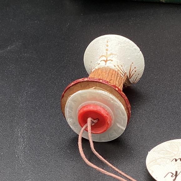 Vtg Hand Carved from Spool Father Christmas Santa Christmas Decoration - Picture 6 of 9